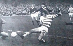 Jim Craig – Dundee’s captain Tommy Gemmell, got a great reception from The Celtic support
