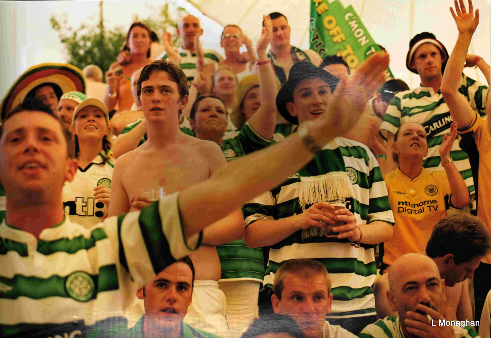 Faial Imagination logo Video: Celtic Fans in good voice as they exit the stadium In Boavista