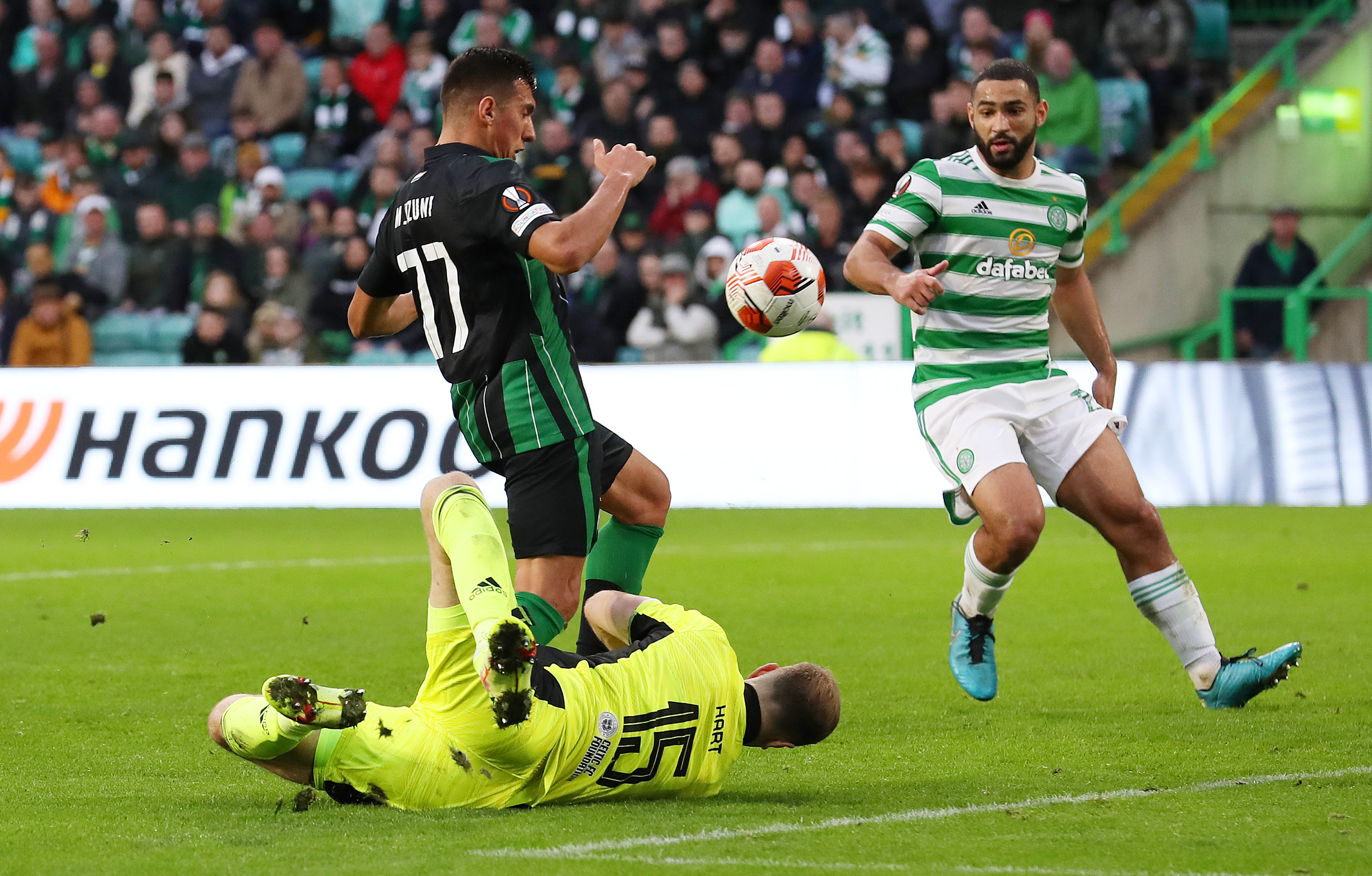 Henry Wingo of Ferencvarosi TC controls the ball during the