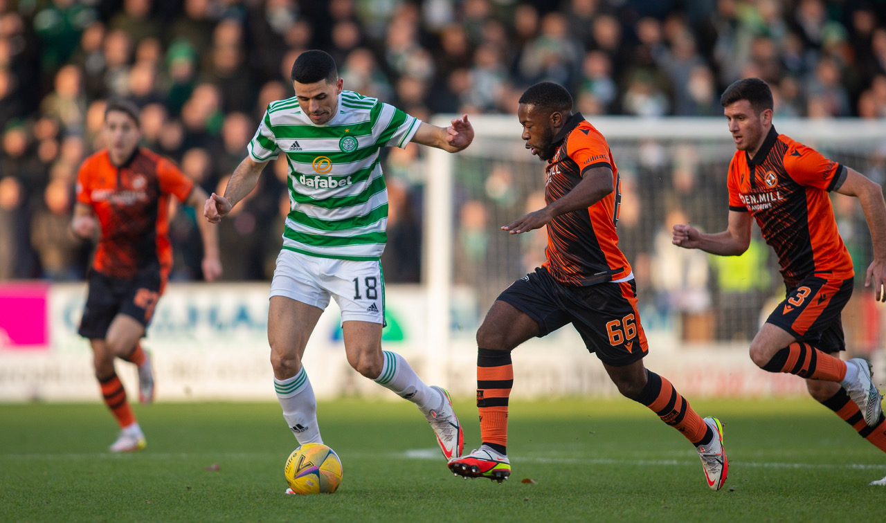 Селтик данди прогноз. Rogic Celtic 2017. Gemmel Tommy Celtic. Tannadice Park. DRM Park in Dundee.