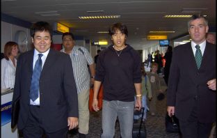 Shunsuke Nakamura arrives at Glasgow Airport