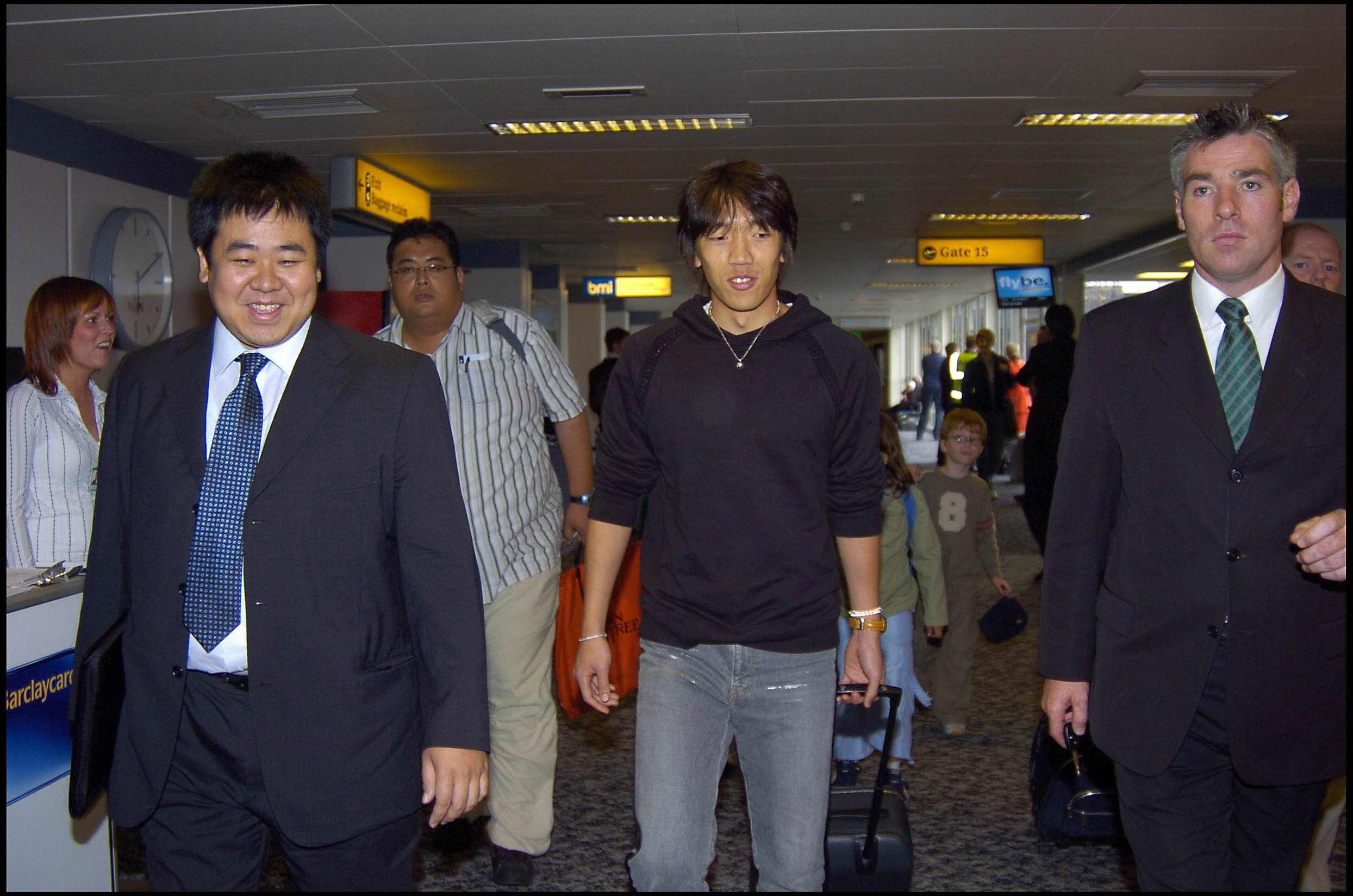 Police Guard for Shunsuke Nakamura – The original Japanese Bhoy signs 