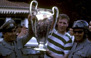Billy McNeill (Celtic) holds the European Cup