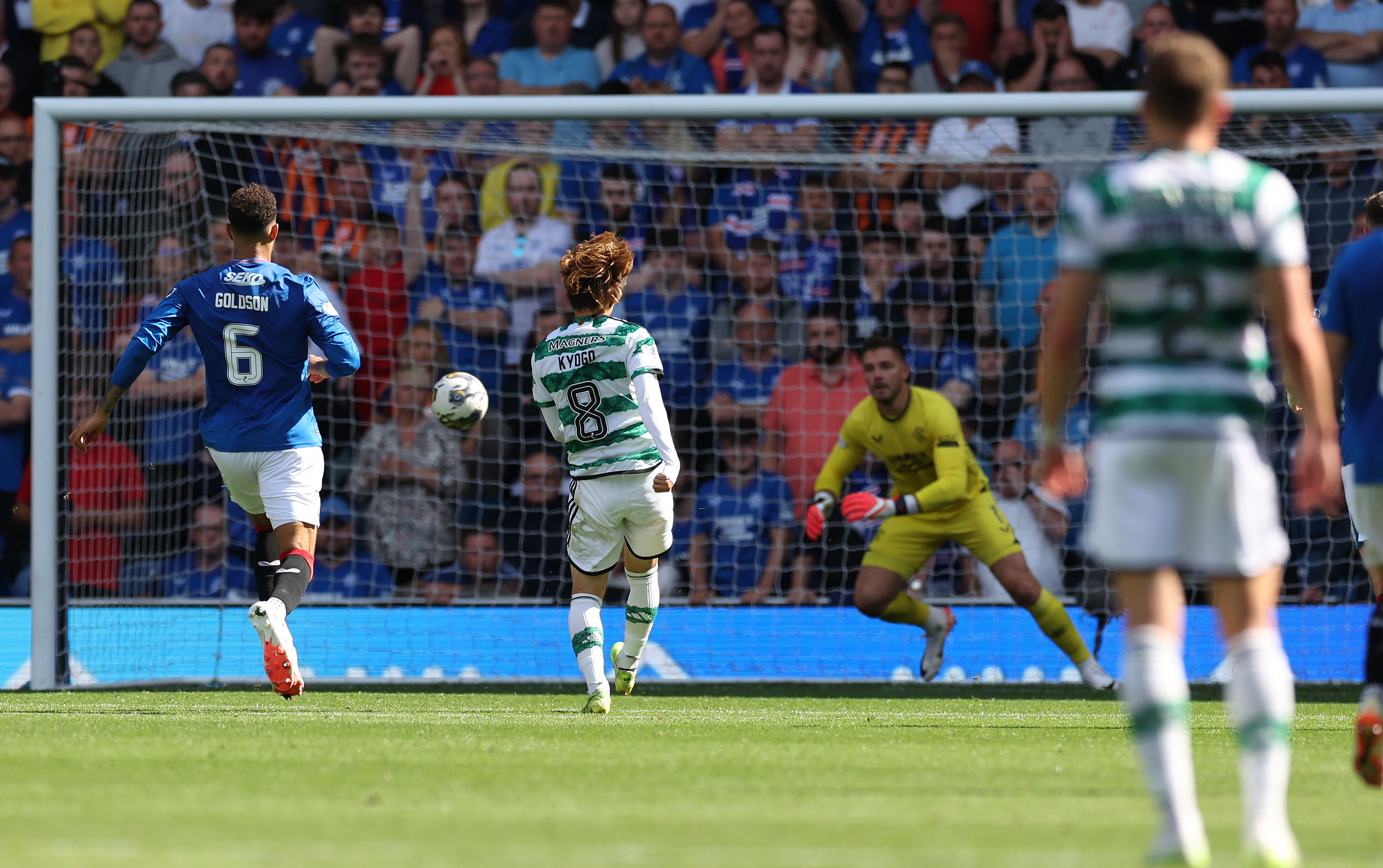 Kyogo scores the winner at Ibrox