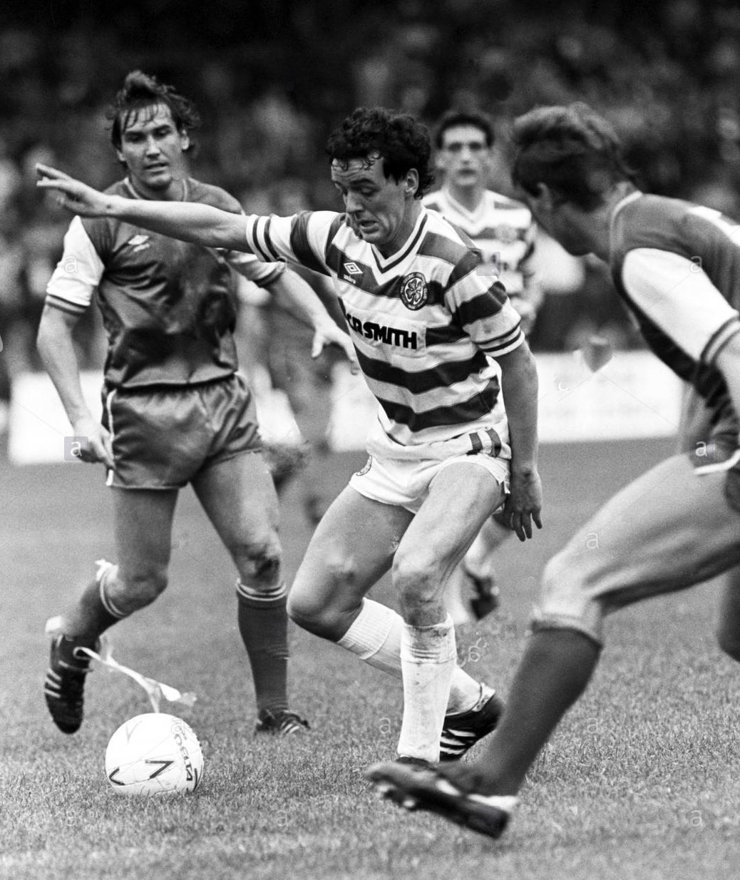 Frank McGarvey in action for Celtic