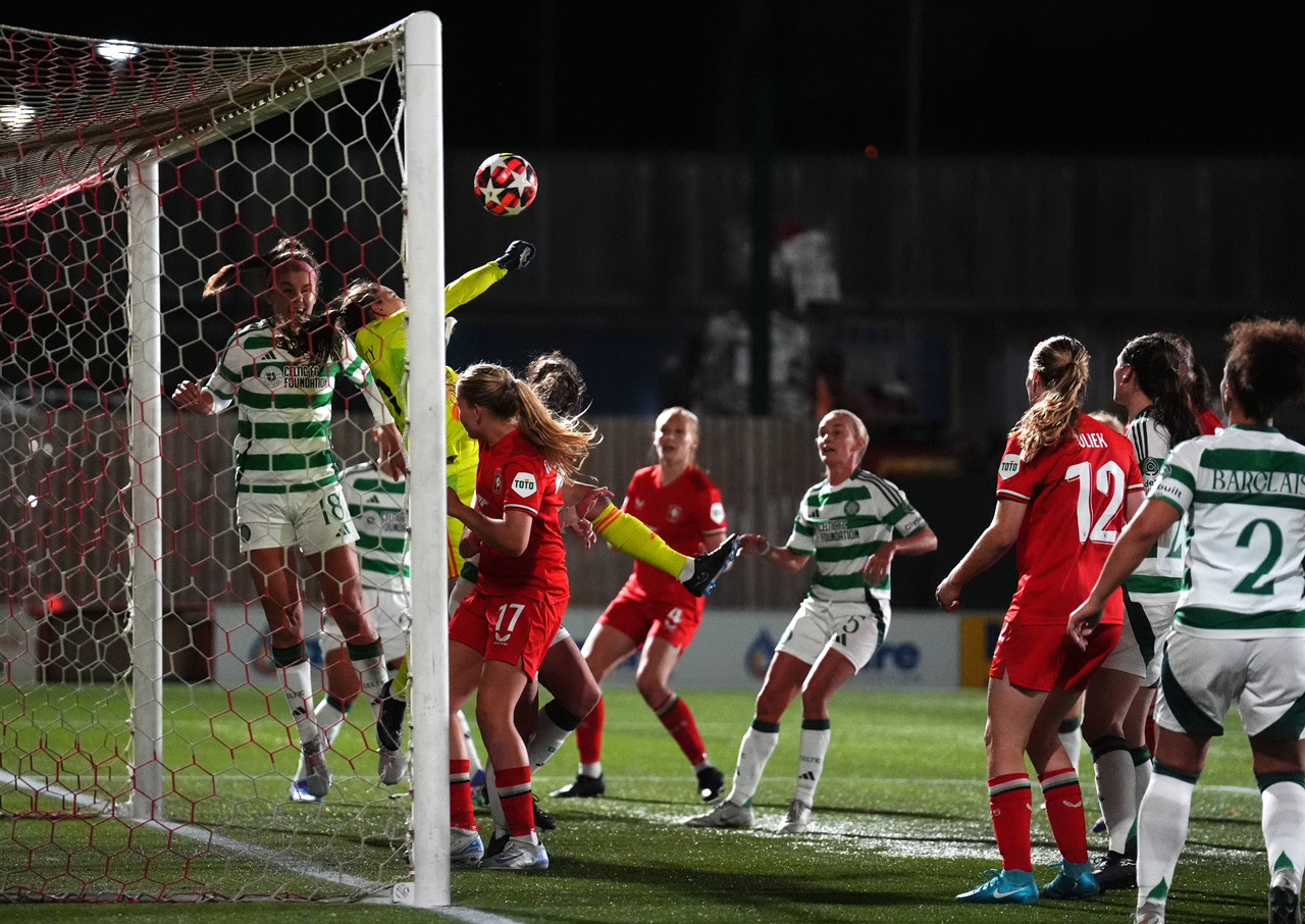 Celtic goalkeeper Kelsey Daugherty clears from a corner