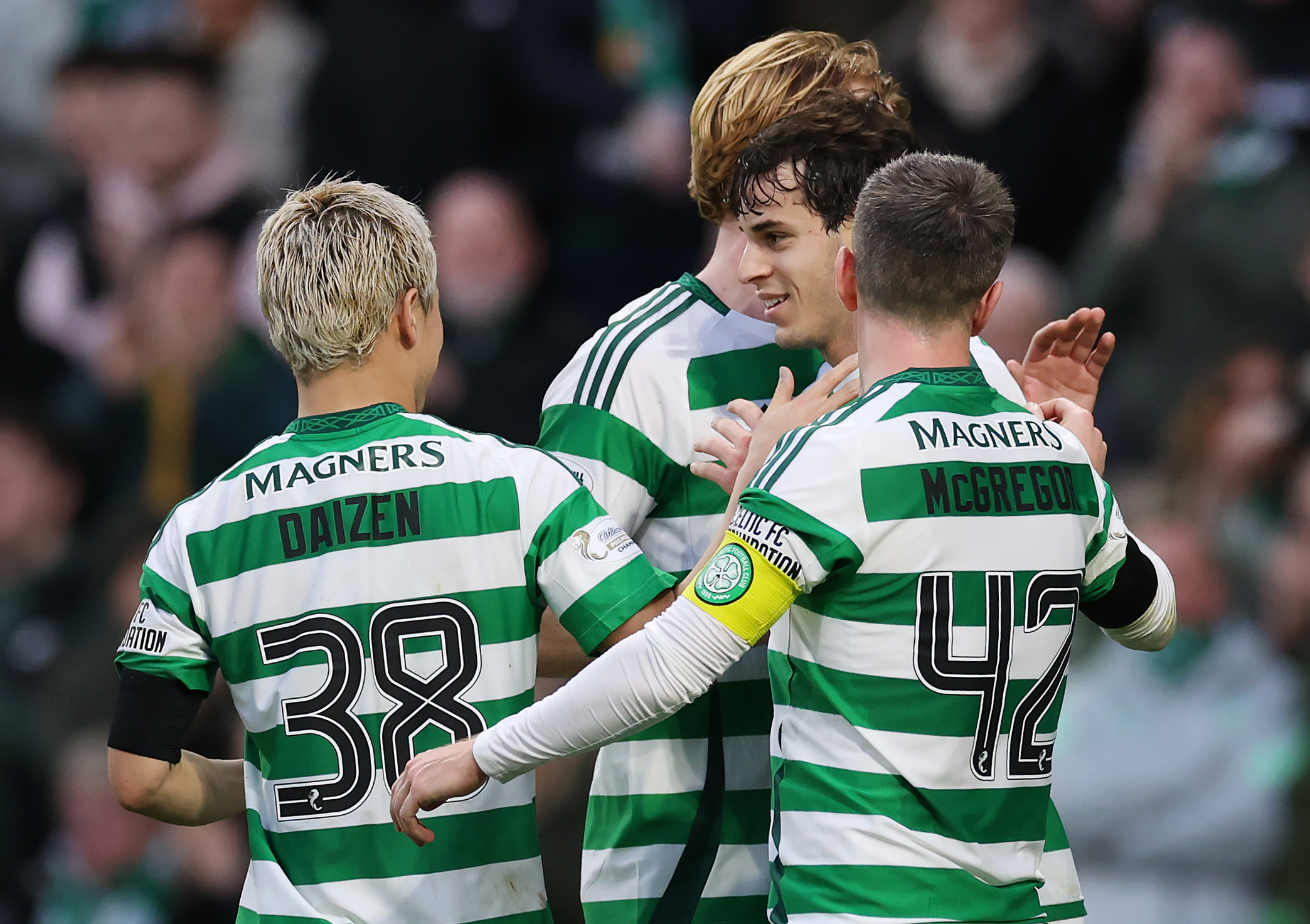 Paulo Bernardo celebrates