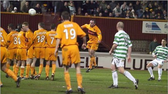 Alan Thompson scored