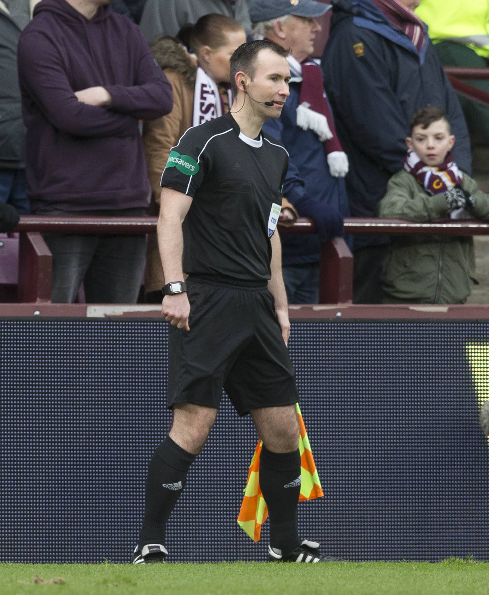 Assistant referee Frank Connor