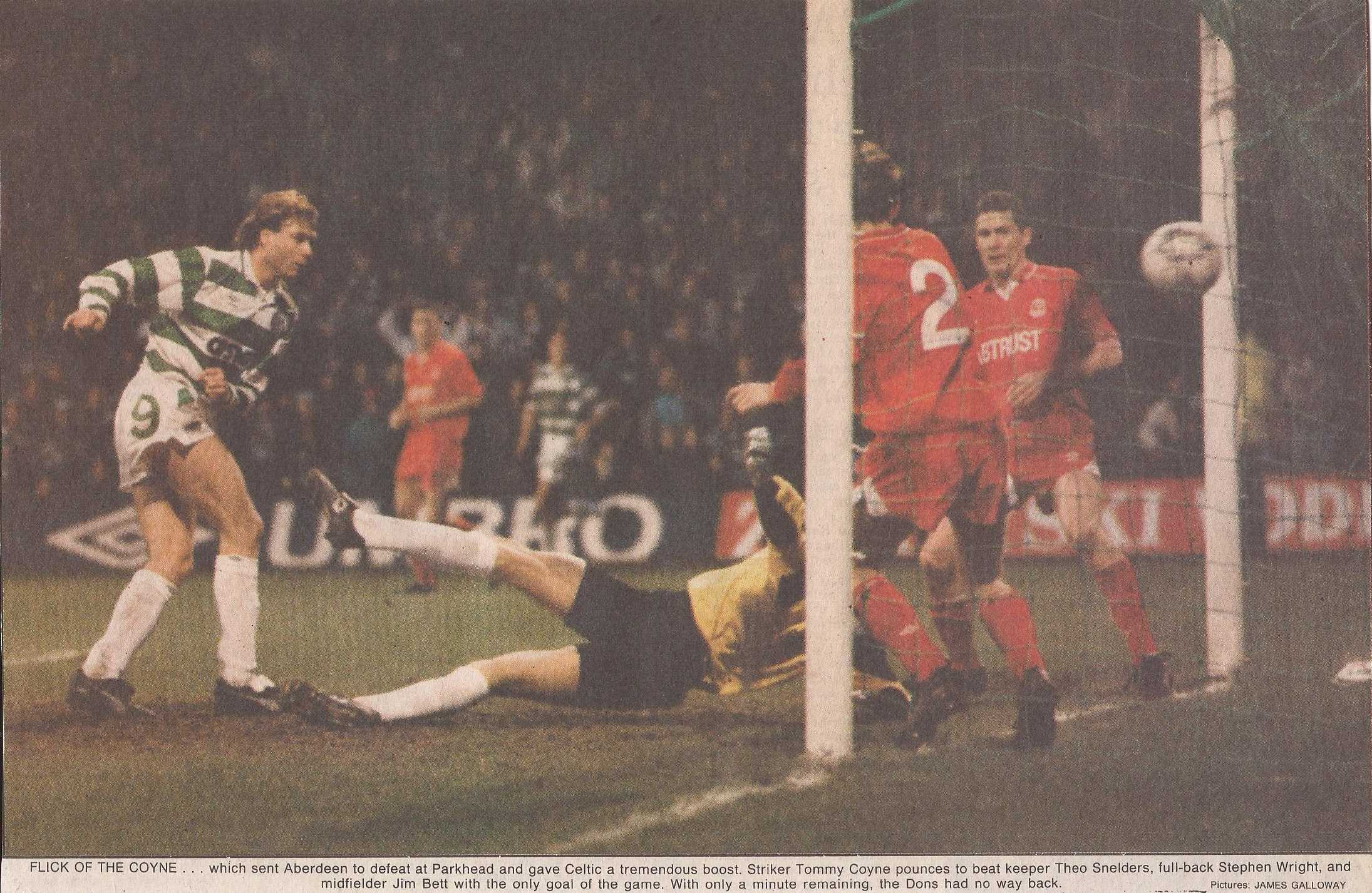 Tommy Coyne scores