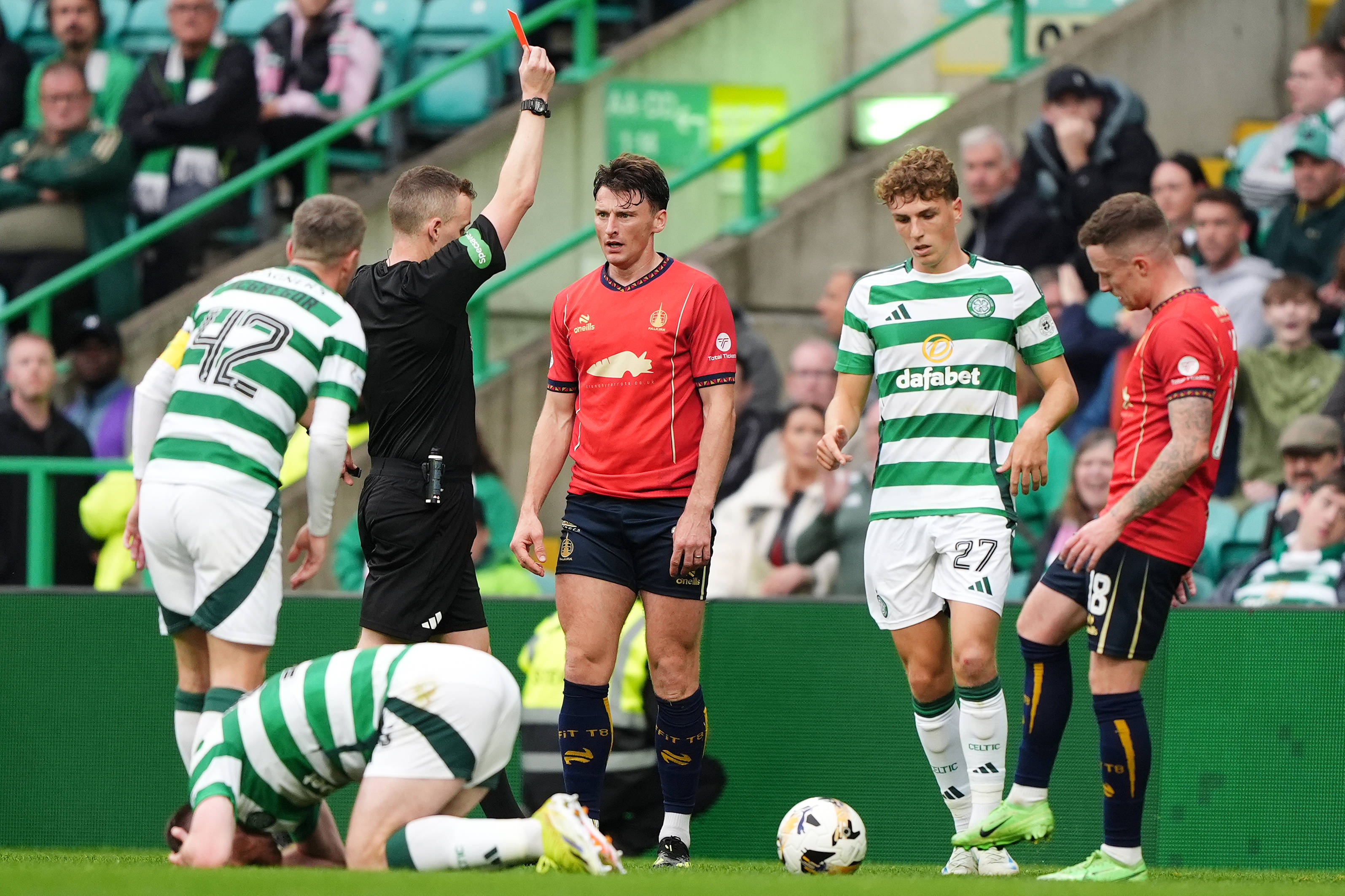 Referee Calum Scott