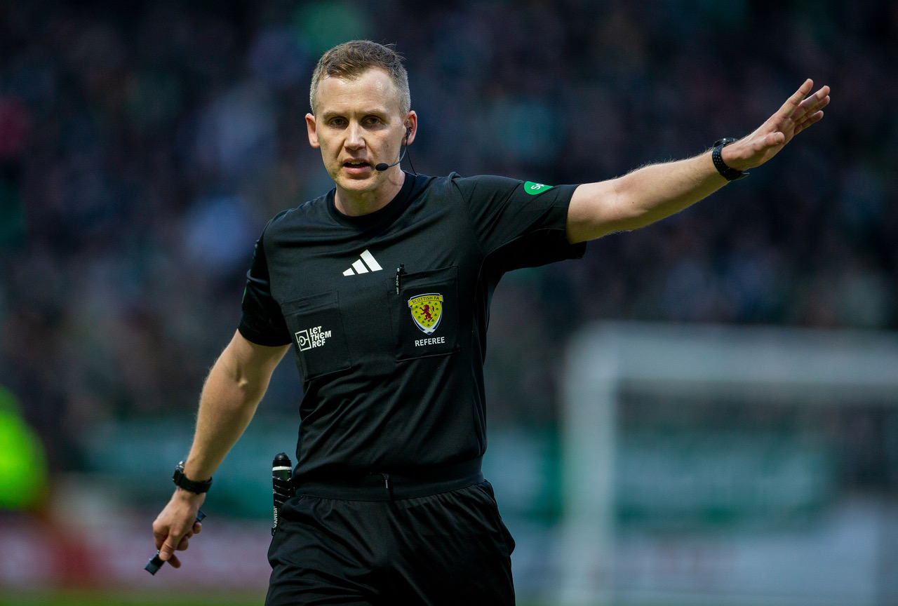 Referee Calum Scott
