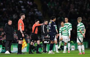Match referee, Colin Steven