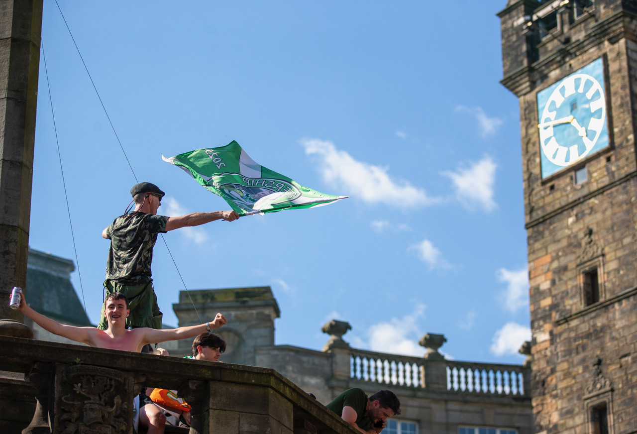 Celtic fan celebrates