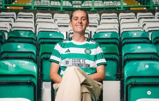 Claire Walsh signs for Celtic FC Women