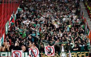 The travelling Celtic support. Crvena zvezda v Celtic