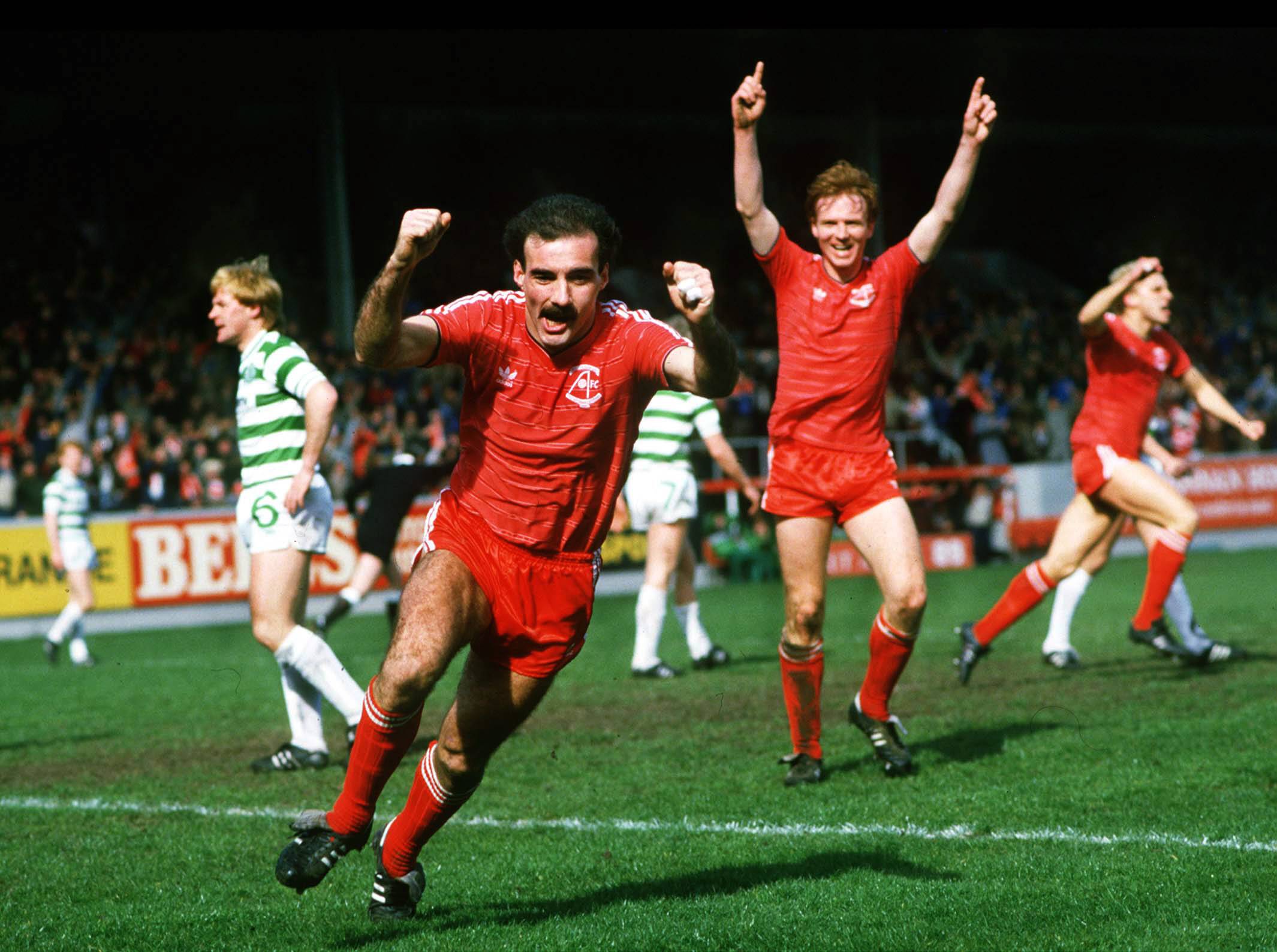 Willie Miller scores against Celtic