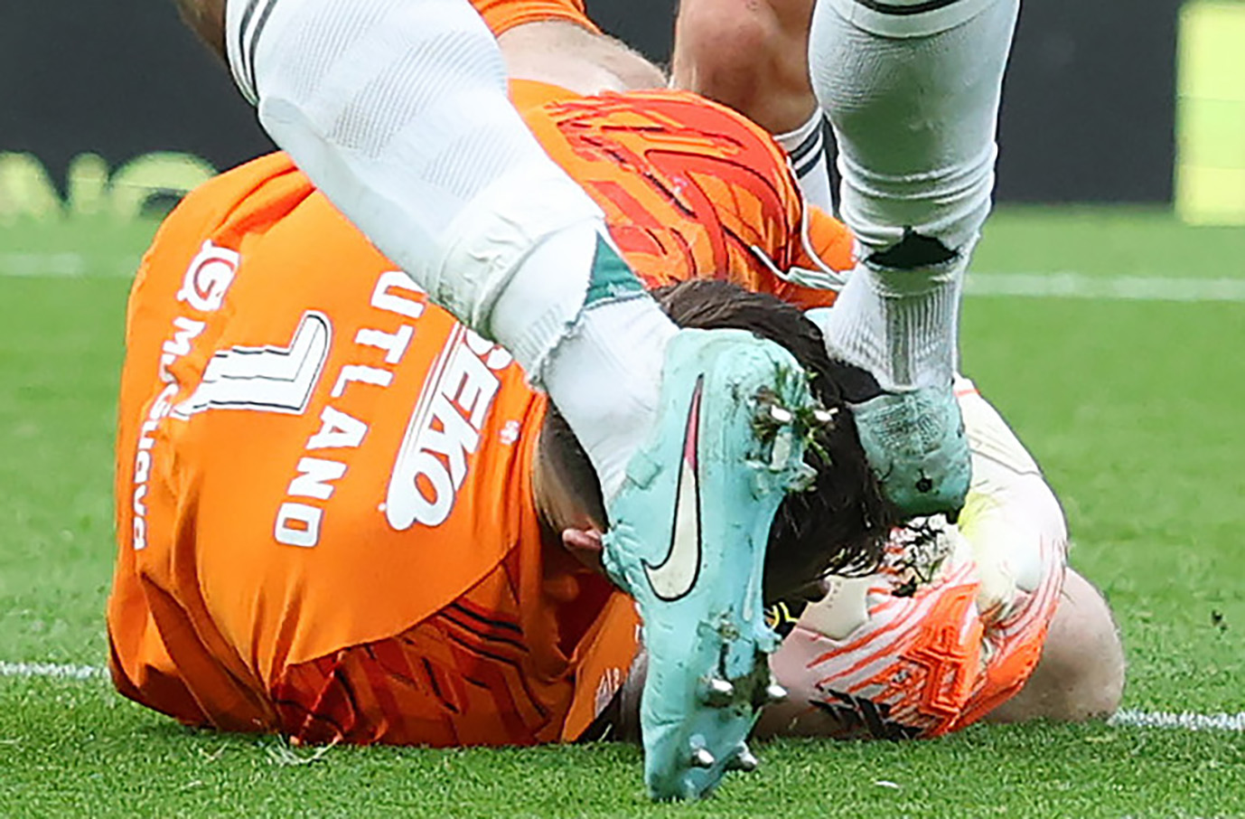 The boot of Auston Trusty