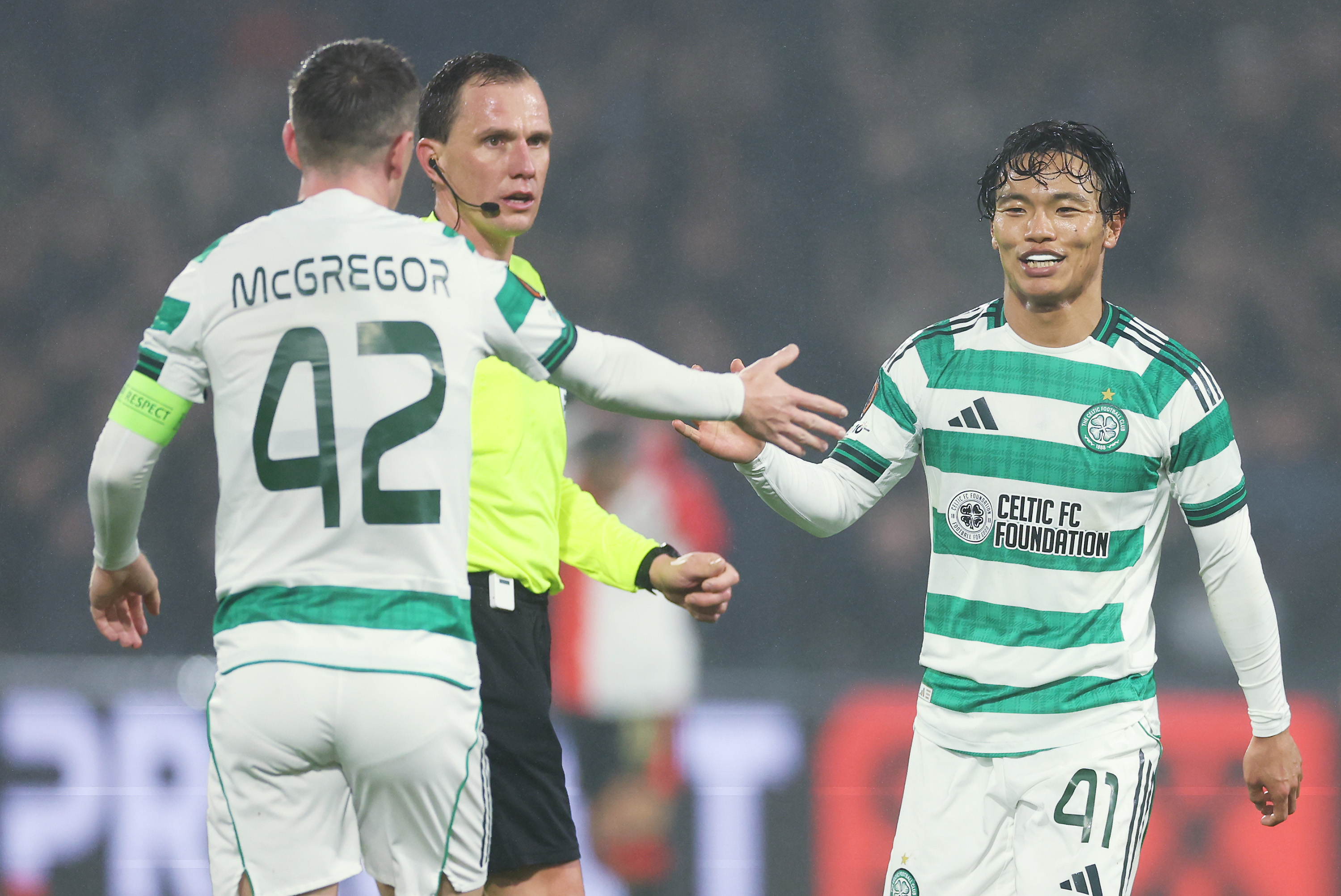 Reo Hatate of Celtic celebrates 
