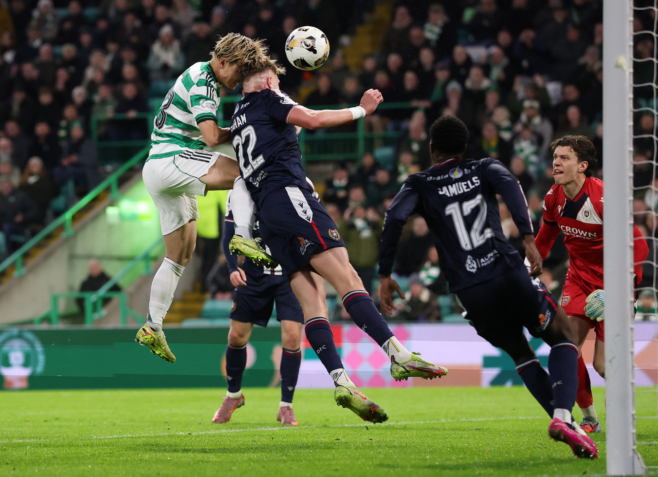 Daizen Maeda of Celtic scores