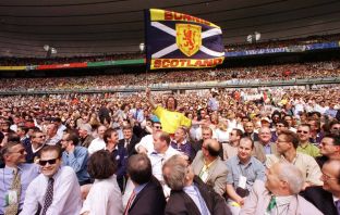 Tartan Army at France 1998, Scotland v Brazil
