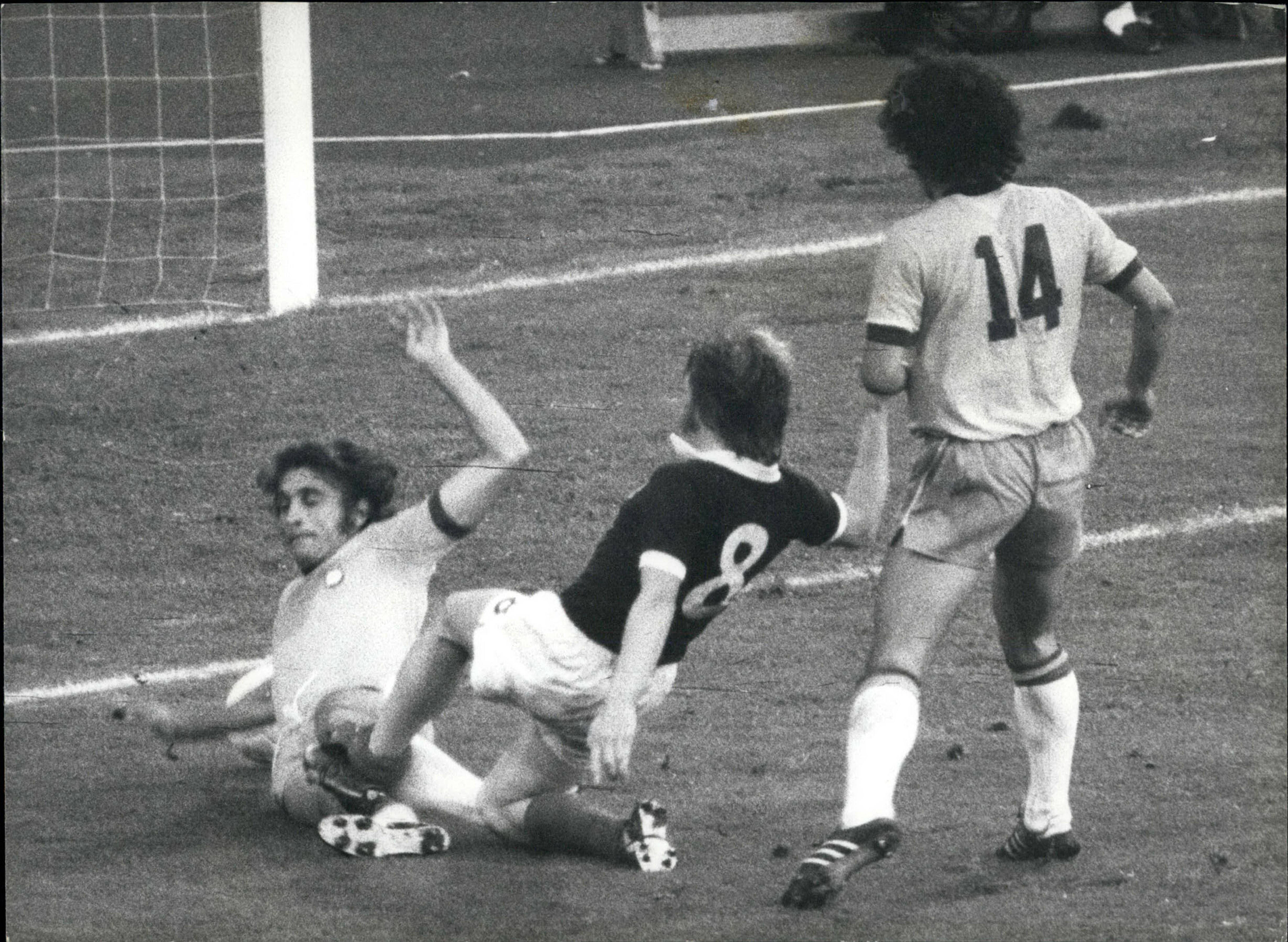 Kenny Dalglish in action at 1974 World Cup, Scotland v Brazil