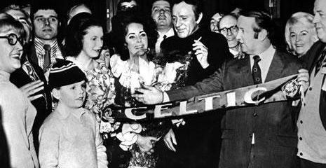 Richard Burton and Elizabeth Taylor party with Celtic supporters