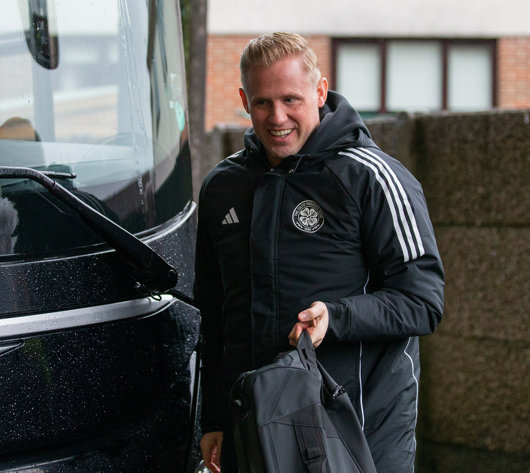 Kasper Schmeichal arrives at Rugby Park