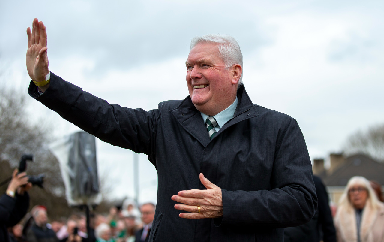 Tommy Gemmell statue unveiling at the Lisbon Lion's hometown of Craigneuk.