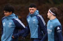Alex Oxlade-Chamberlain attends a training session of Arsenal FC