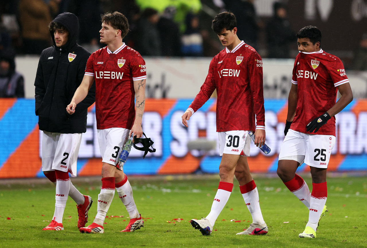 VfB Stuttgart players looks dejected