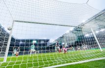 Benjamin Nygren makes it 2-0 to Celtic