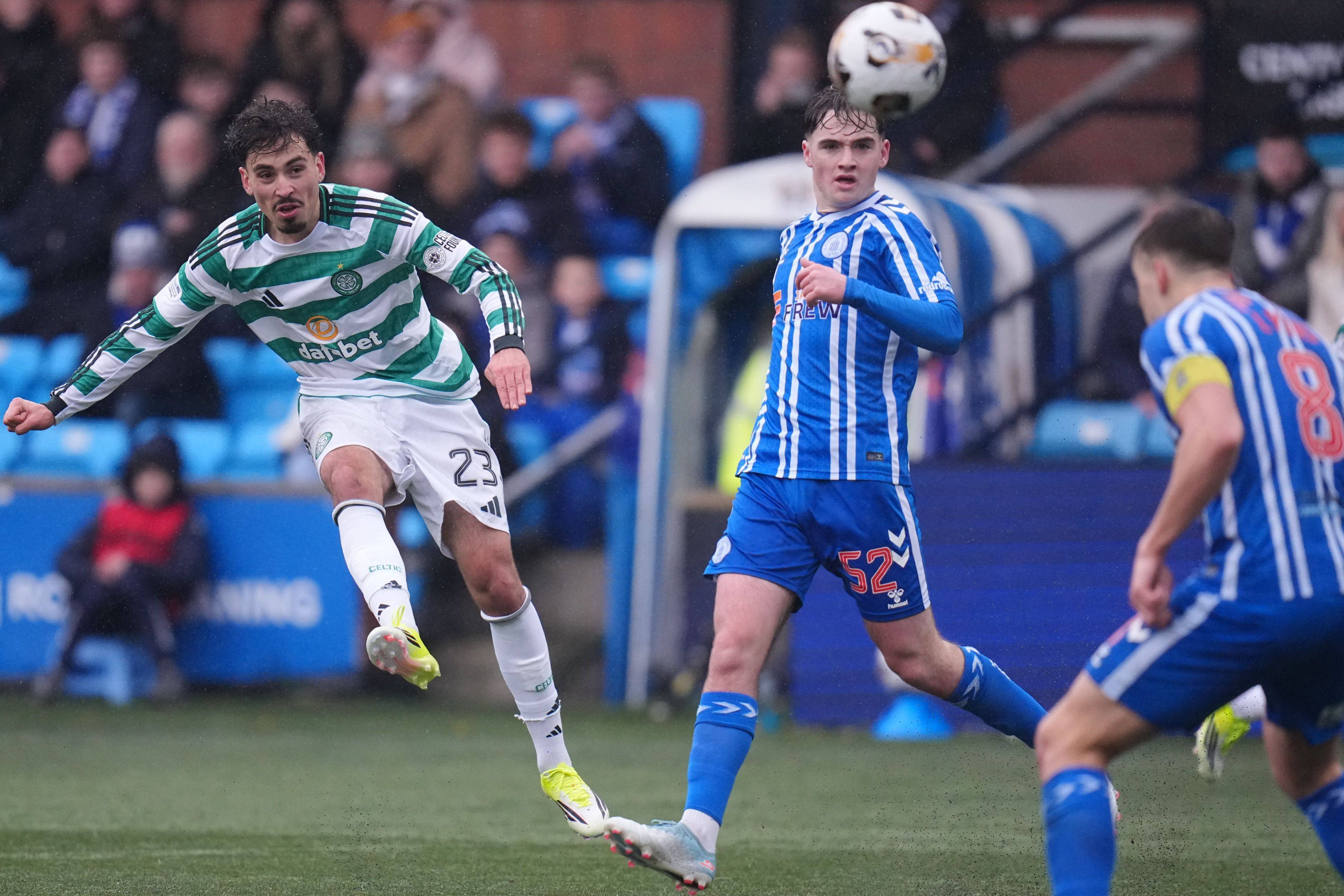 Sebastian Tounekti scores