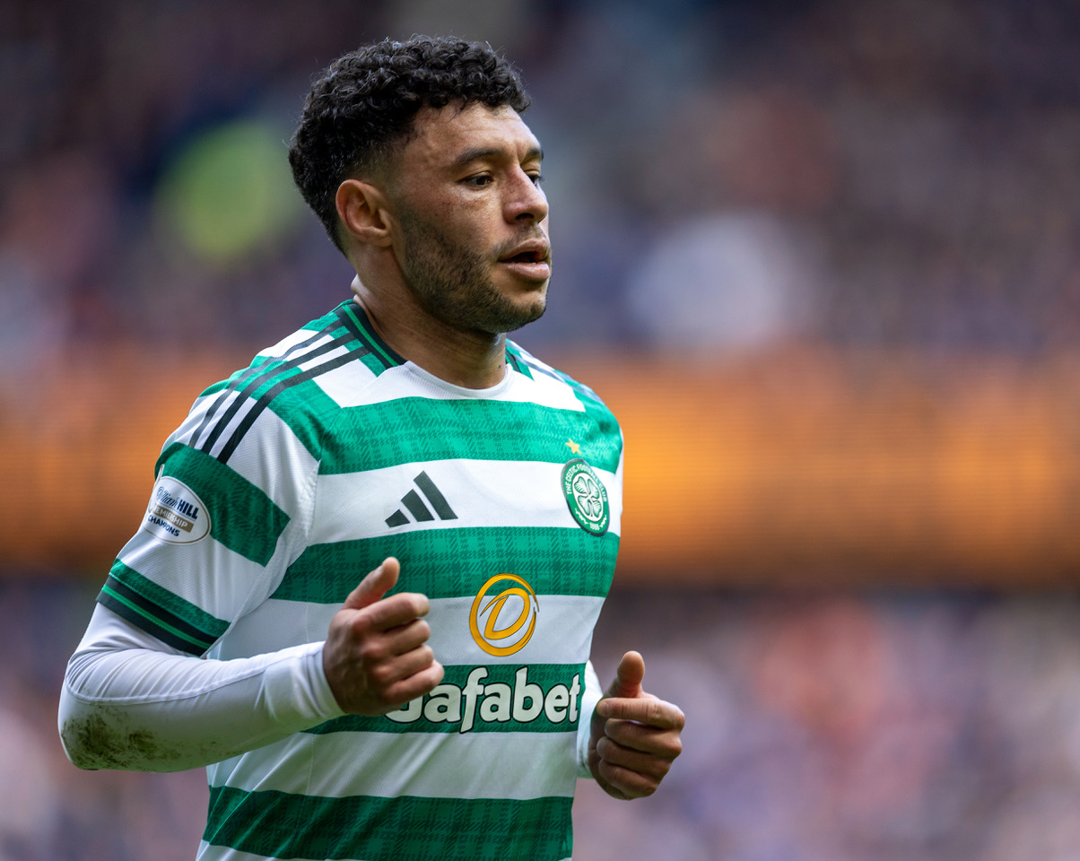 Alex Oxlade-Chamberlain at Ibrox