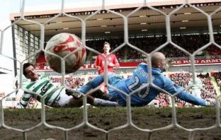 Jan Vennegoor of Hesselink scored at late equaliser