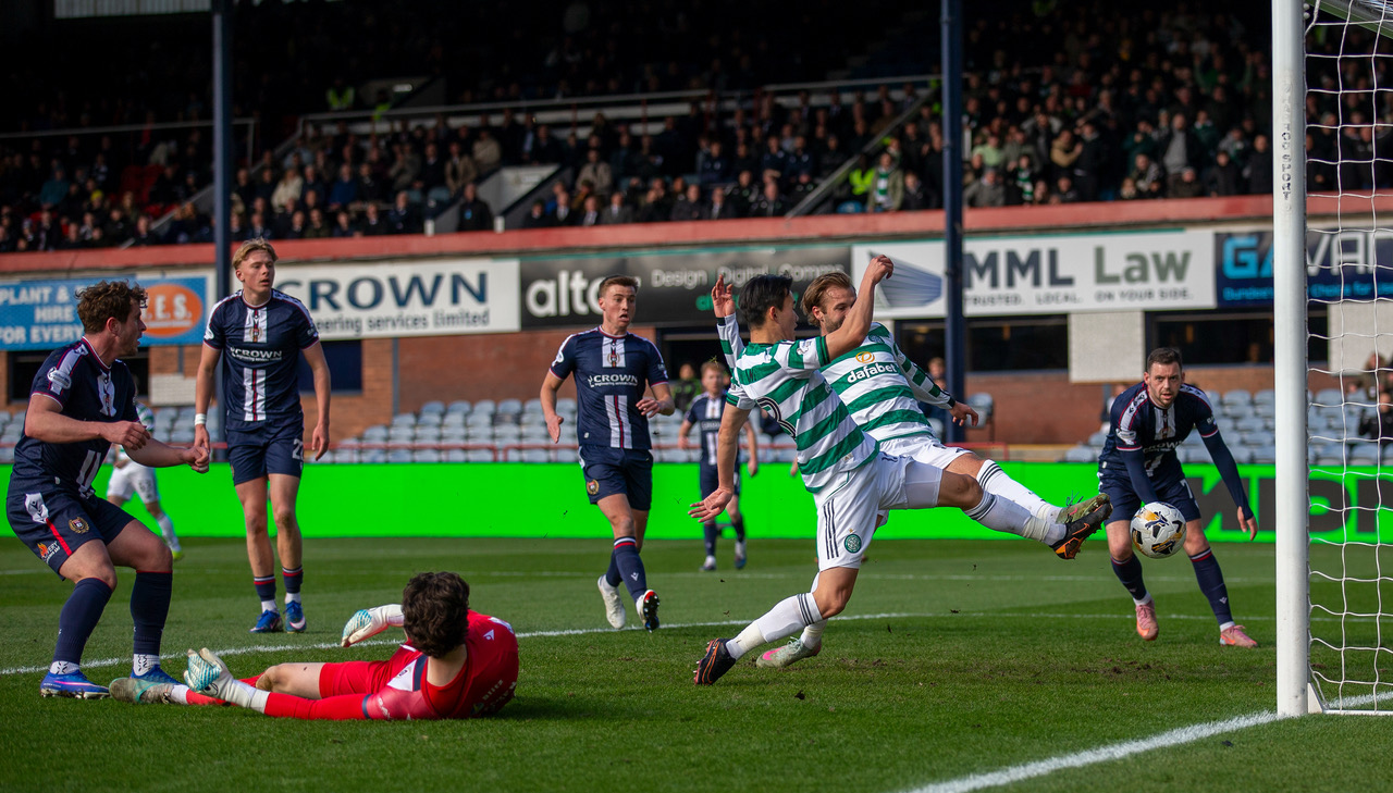 Yang opens the scoring.